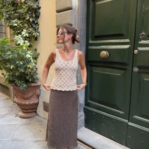 Midsummer Leaf Top strikket sommertop med bladmønster – strikkeopskrift fra SkovCreations